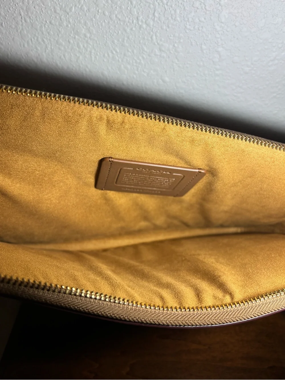 Coach Strawberry Canvas Zip Laptop Sleeve Portfolio Case 13” Style CH833